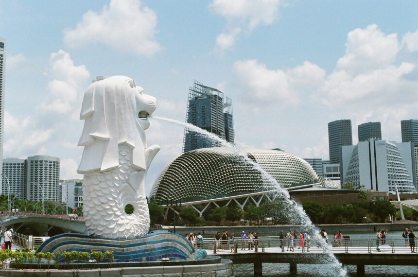 Singapore Real Estate Market 2026: Investment Opportunities and Risks, Market Update 2026